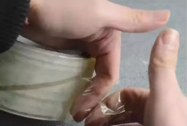兴胜胶带|透明胶带用嘴撕咬会中毒吗?
